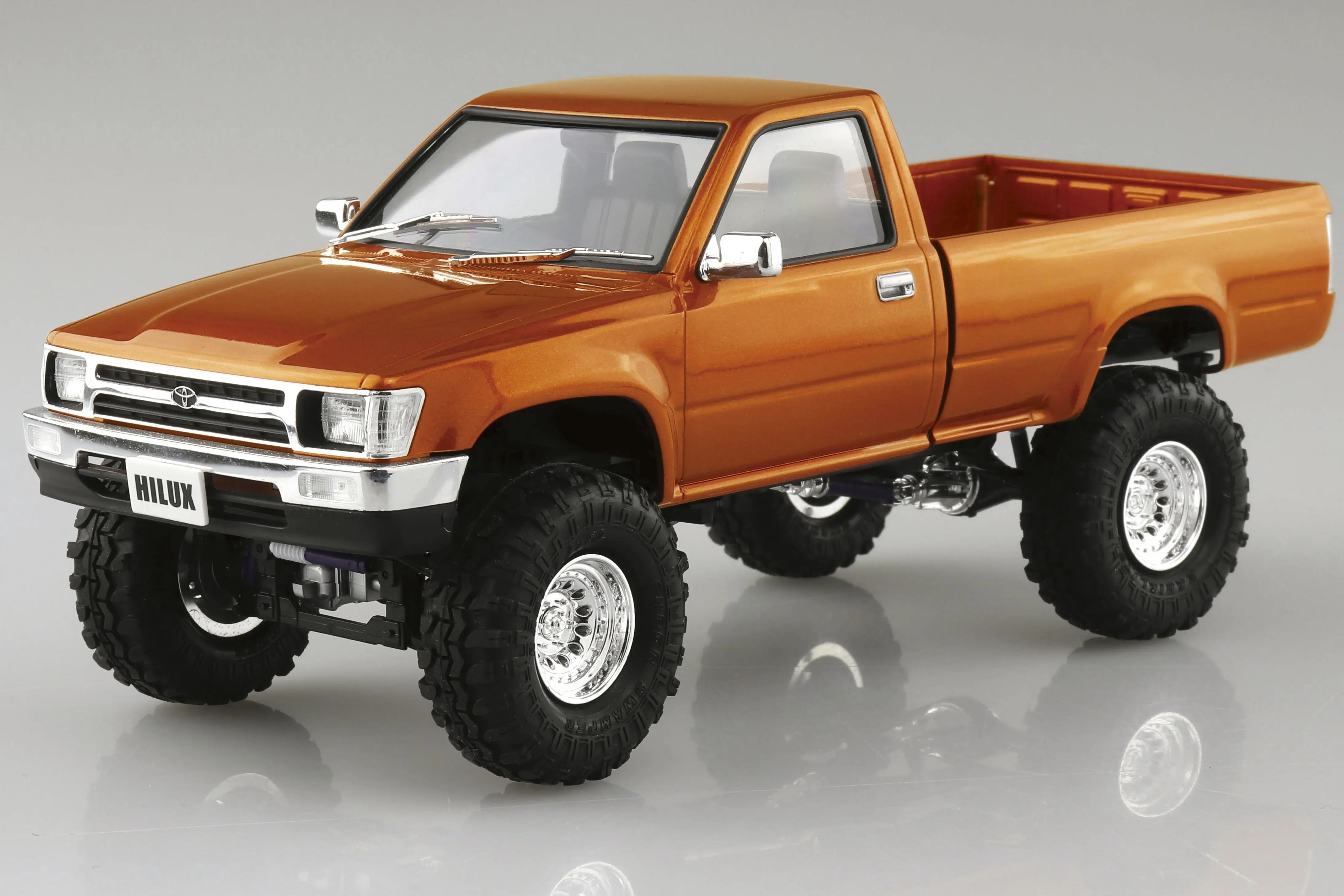 1/24 RN80 HILUX LONGBED LIFTUP 95 TOYOTA