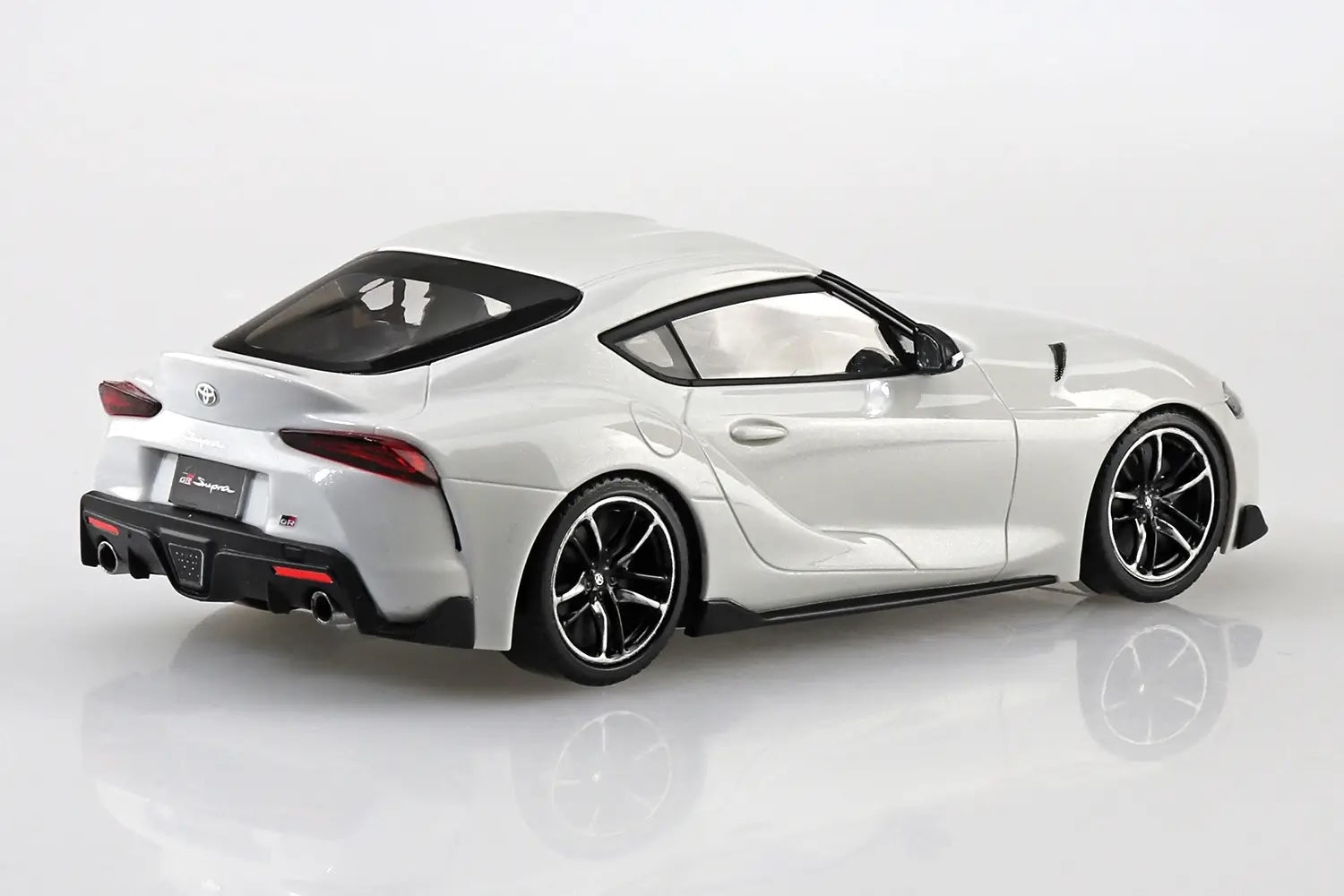 1/32 SNAP TOYOTA GR SUPRA  (White Metallic)