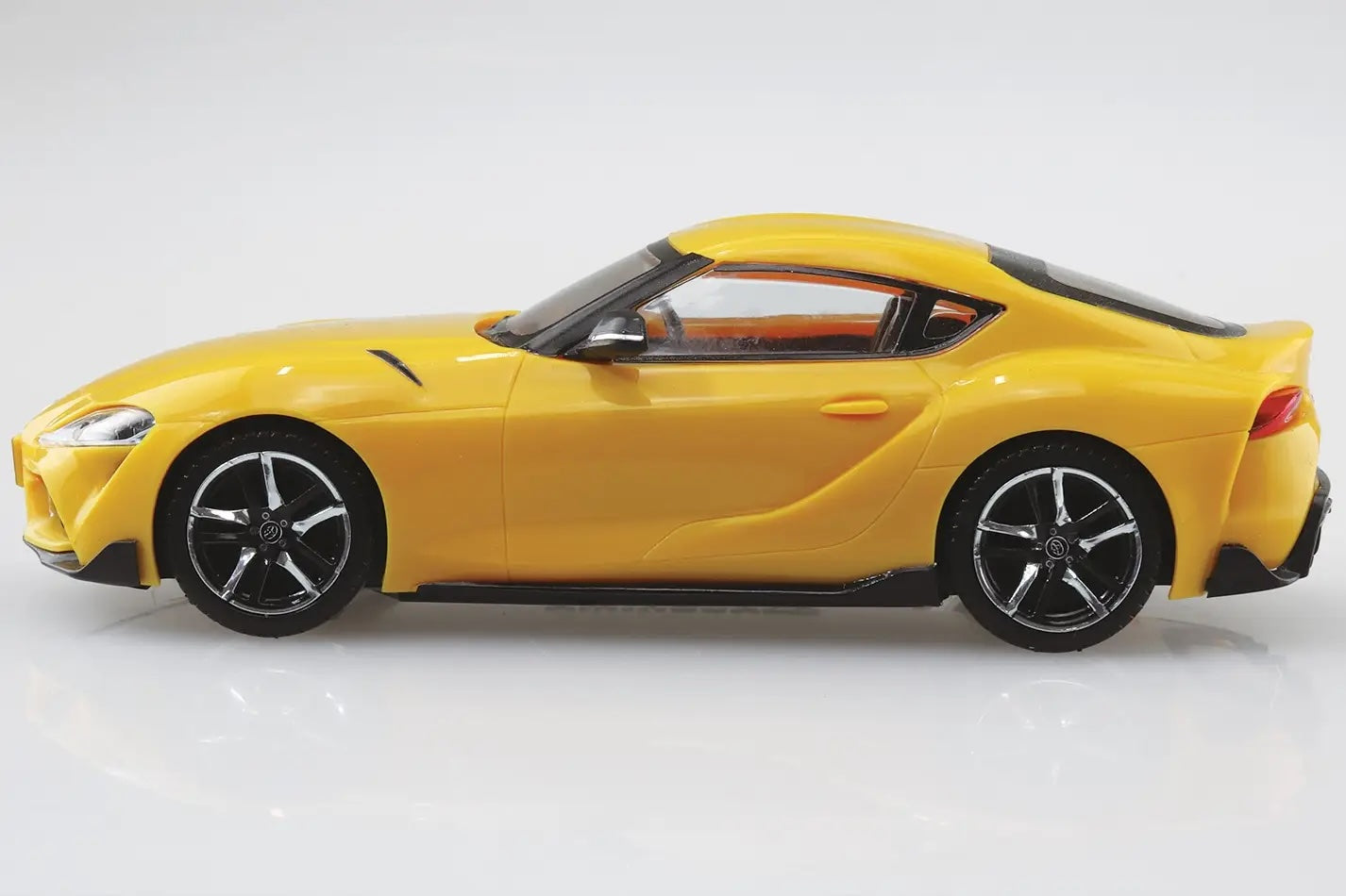 1/32 SNAP TOYOTA GR SUPRA  (Lightning Yellow)