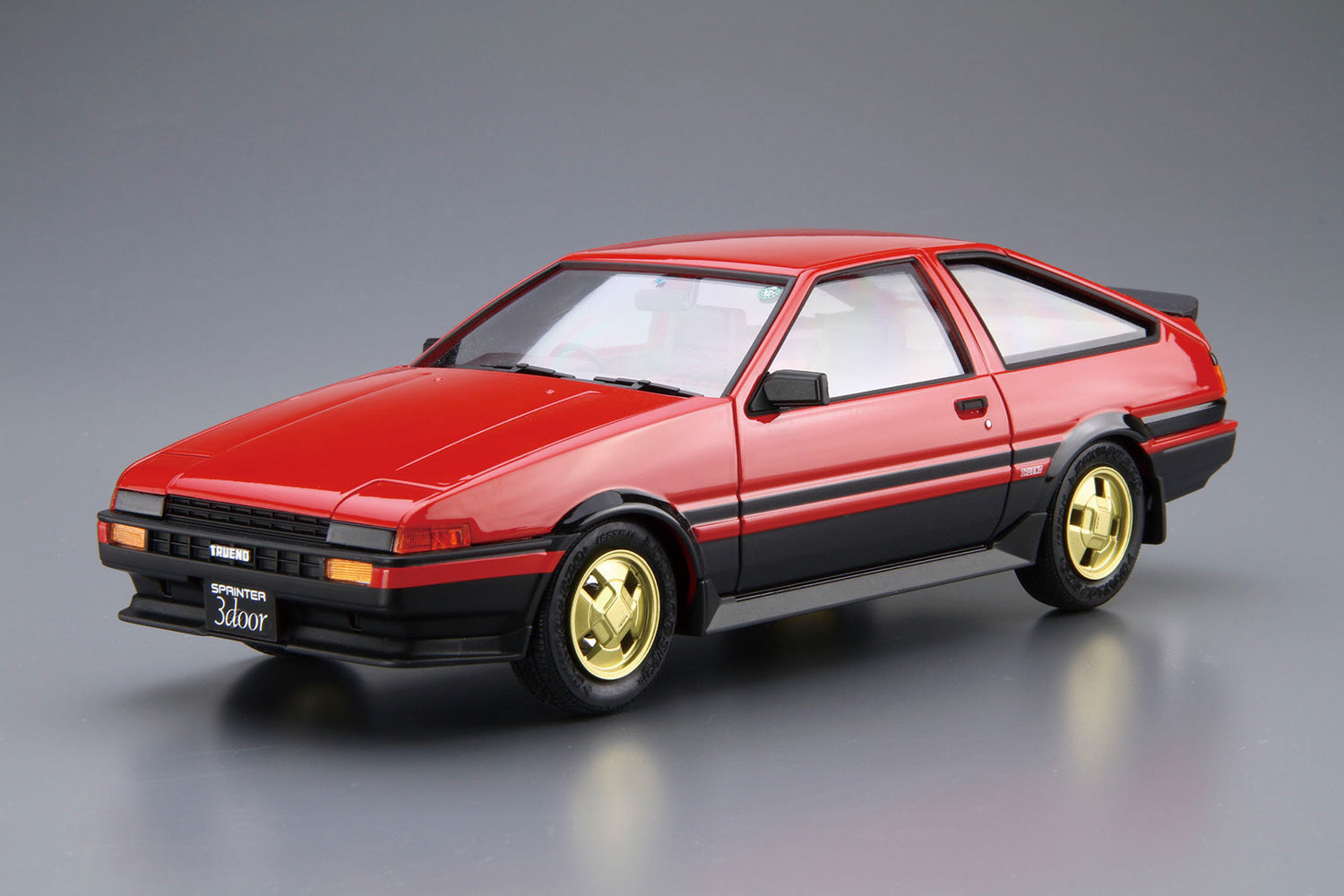1:24 TOYOTA AE86 SPRINTER TRUENO GT-APEX 84