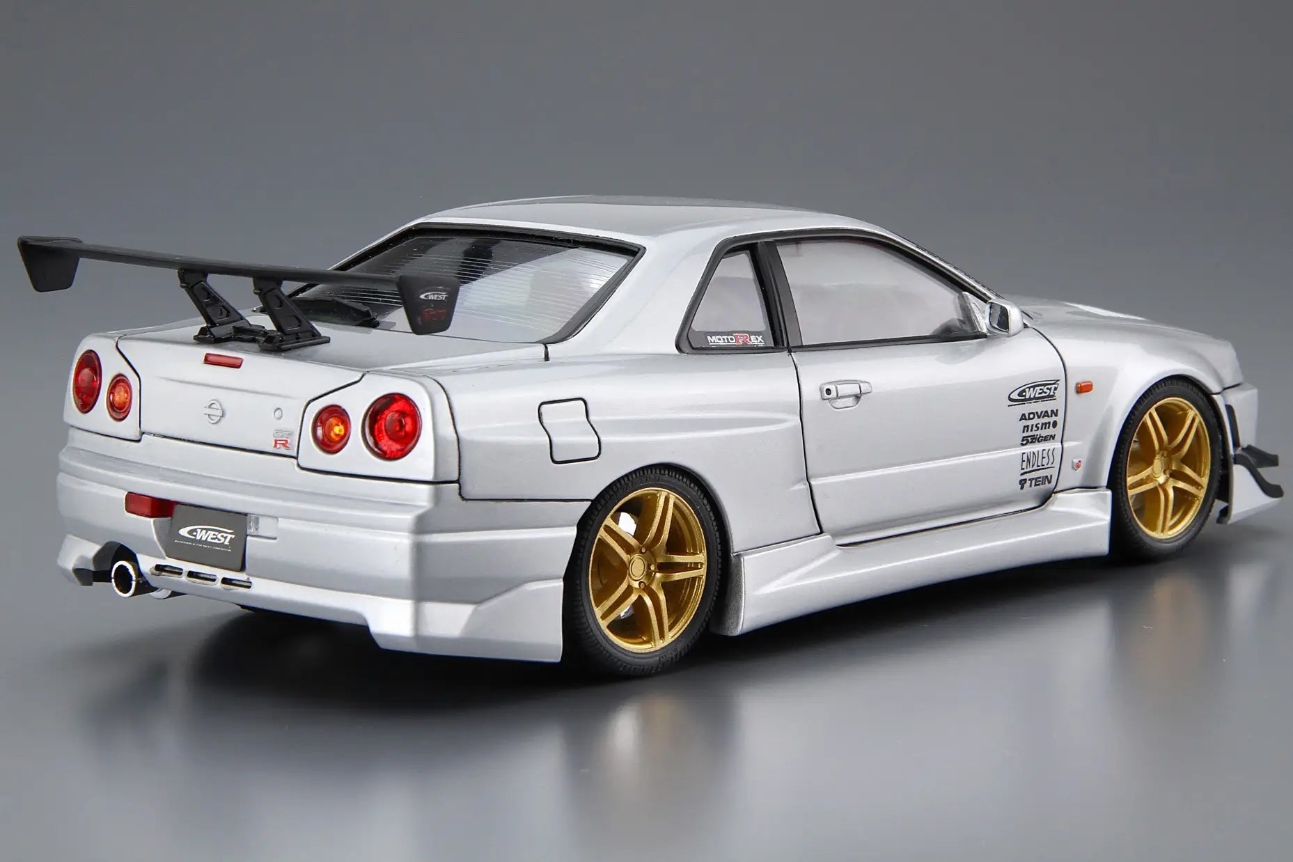 1:24 C-WEST BNR34 SKYLINE GT-R 02NISSAN