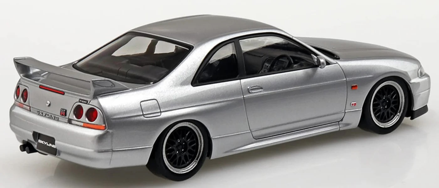 1:32 NISSAN R33 SKYLINE GT-R (SONIC SILVER)