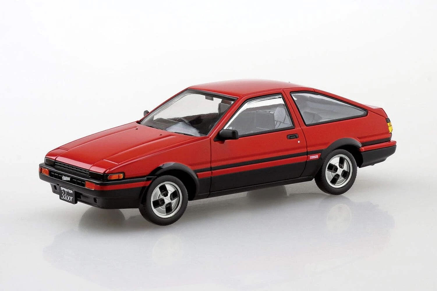 TOYOTA SPRINTER TRUENO High-Flash Two-Tone Red and Black