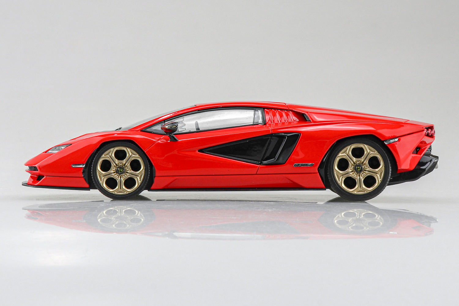 1/32 SNAP Lamborghini  (Red) Countach LPI 800-4
