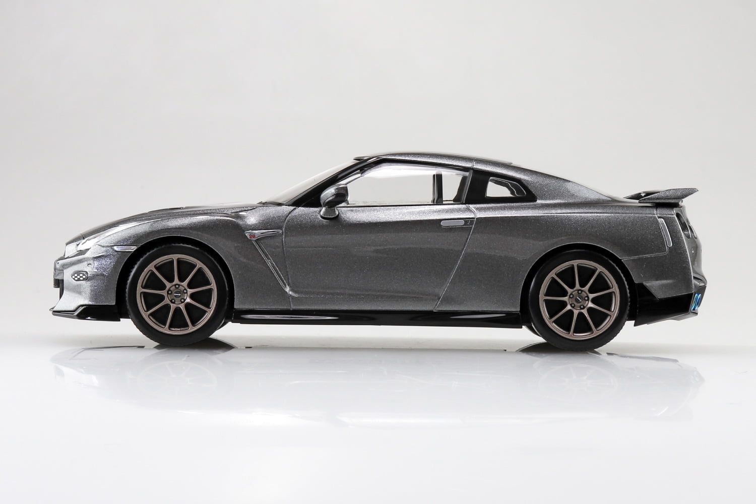 1/32 Snap Nissan R35 Nissan  GT-R 2024 (Dark Metal Gray)