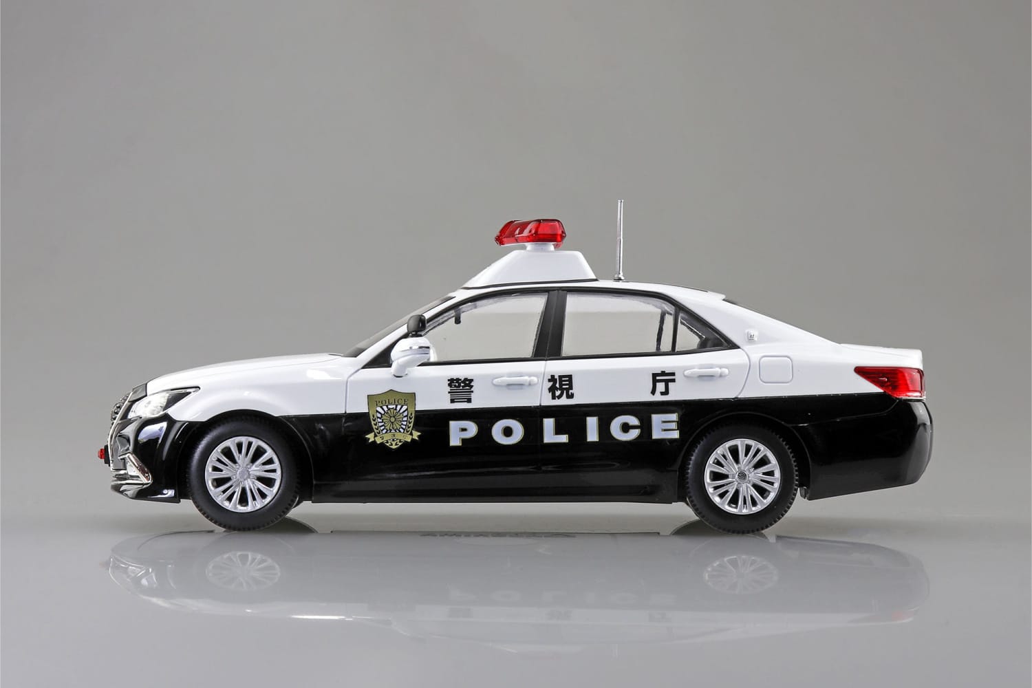 1/32 SNAP Toyota Crown Patrol  Car