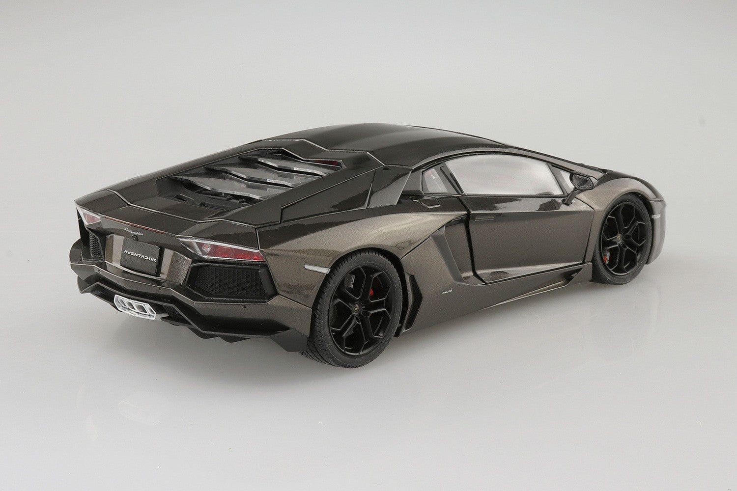 1/24 Lamborghini Aventador 2011