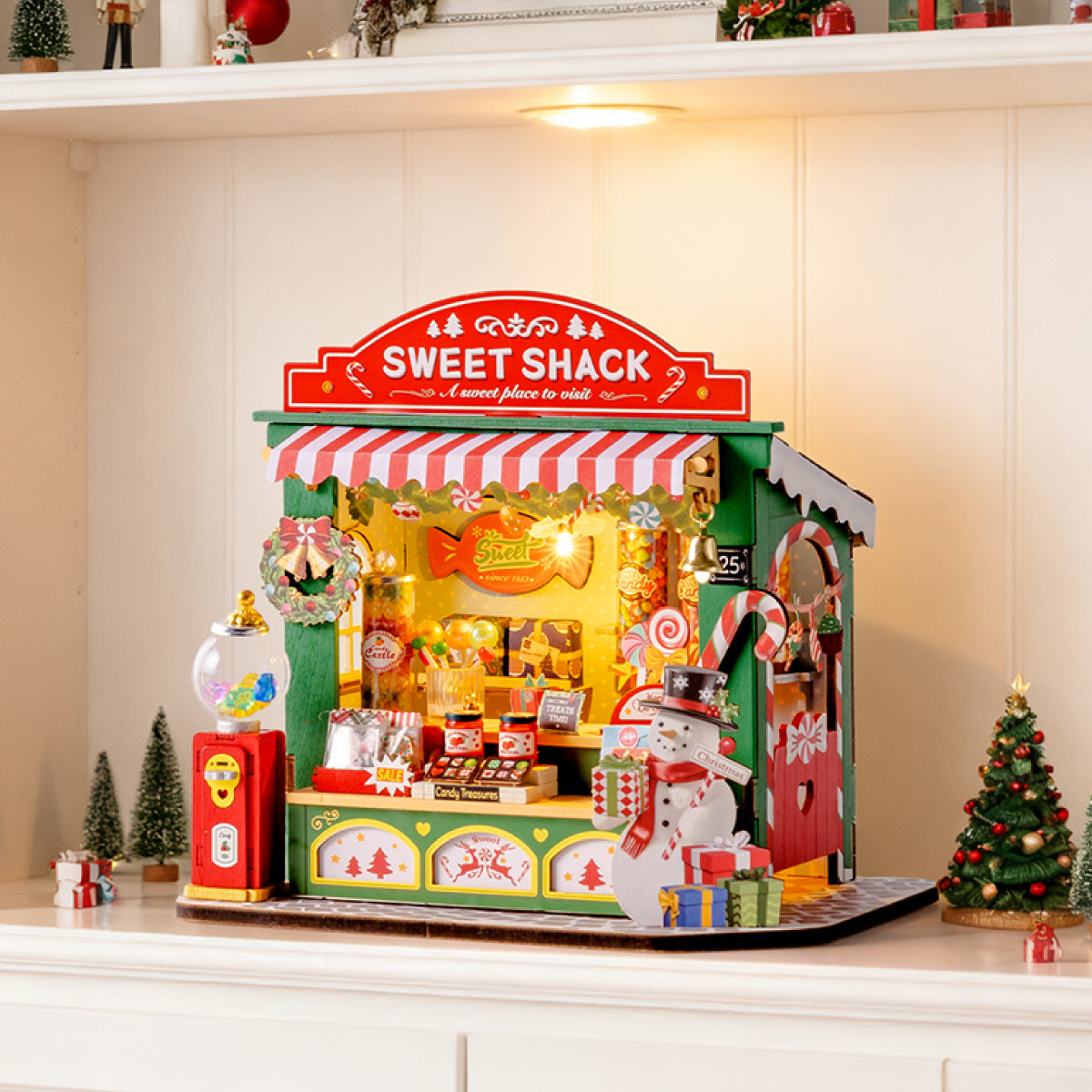 Christmas Candy Stand - DIY Mini House