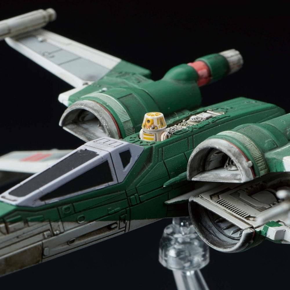 017 X-WING FIGHTER (STAR  WARS:THE RISE OF SKYWALKER)