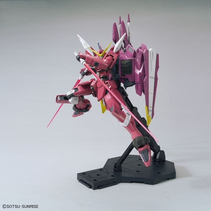 1:100 MG JUSTICE GUNDAM