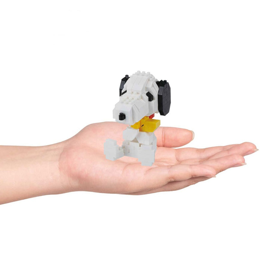 Snoopy- Peanuts Nanoblocks