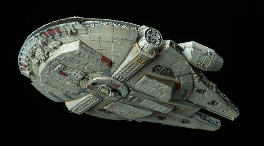 MILLENNIUM FALCON STAR WARS VEHICLE MODEL 006