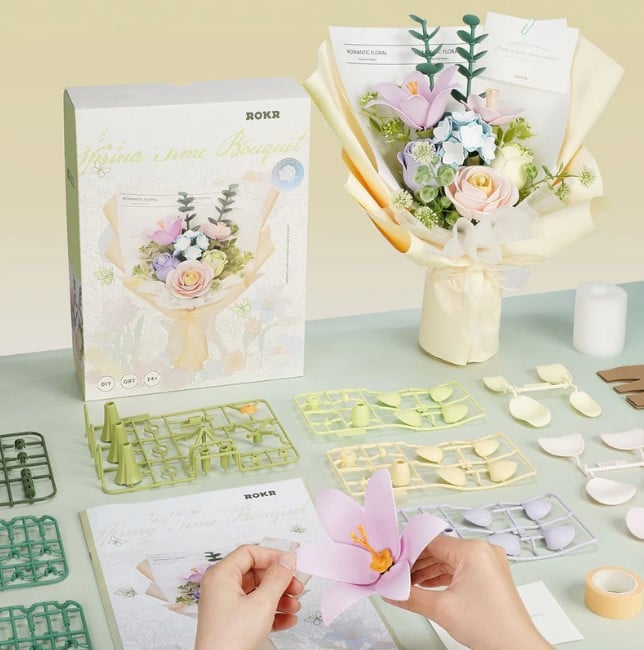 DIY Spring Time Bouquet Plastic